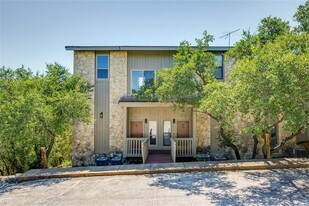 801 Grassy Knoll in Horseshoe Bay, TX - Building Photo