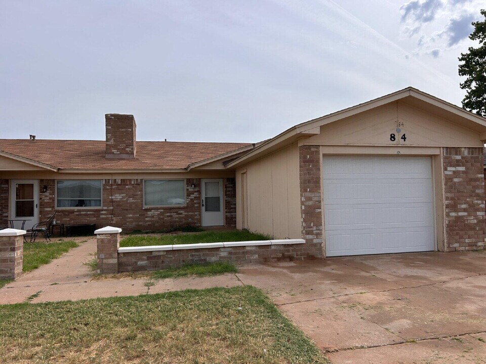814 N Elkhart Ave in Lubbock, TX - Building Photo