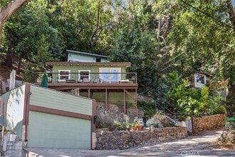 432 Fernwood Pacific Dr in Topanga, CA - Foto de edificio - Building Photo