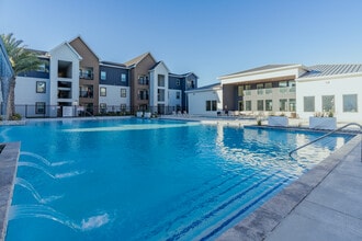 The Alexander in Corpus Christi, TX - Foto de edificio - Building Photo