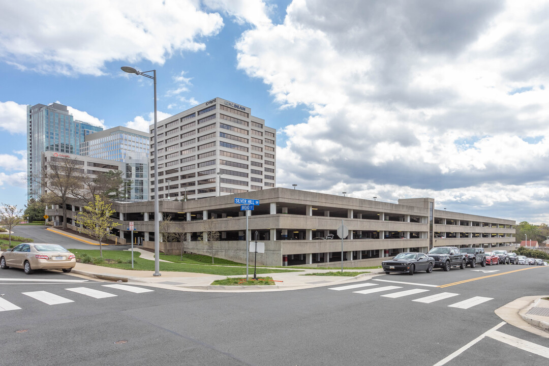 The Trillium in Tysons, VA - Foto de edificio