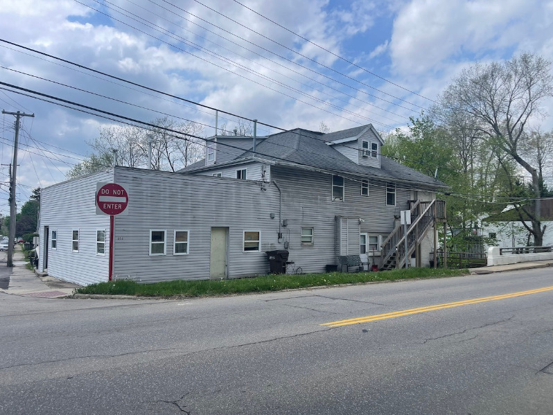 201 Elyria St in Lodi, OH - Building Photo