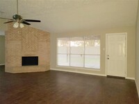 7307 Shoshone Dr in Baytown, TX - Building Photo - Building Photo