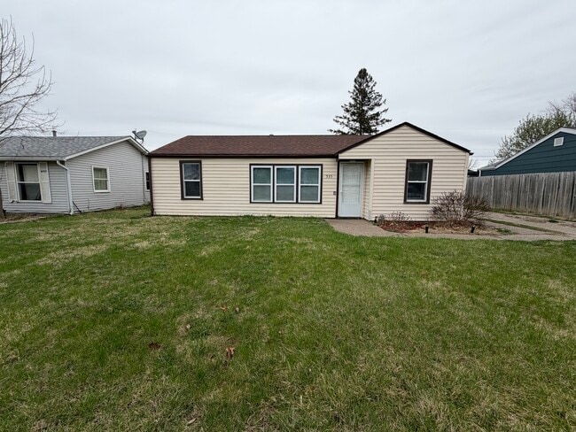 property at 535 15th Ave