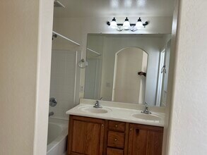 14072 W Country Gables Dr in Surprise, AZ - Building Photo - Building Photo