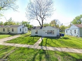 1914 10th St in Des Moines, IA - Building Photo