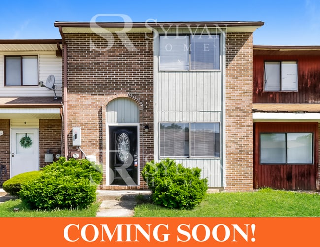 property at 6 Pineknot Ct