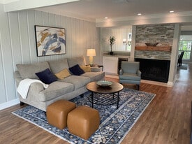 205 World of Tennis Sq in Lakeway, TX - Building Photo
