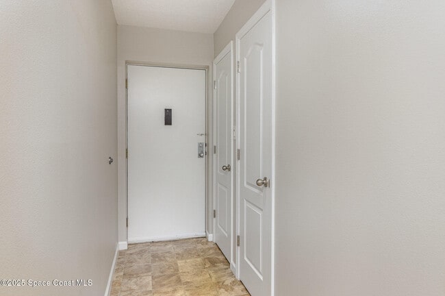 2469 S Washington Ave in Titusville, FL - Building Photo - Building Photo