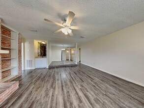 6946 Maple Fox Dr in Humble, TX - Building Photo - Building Photo