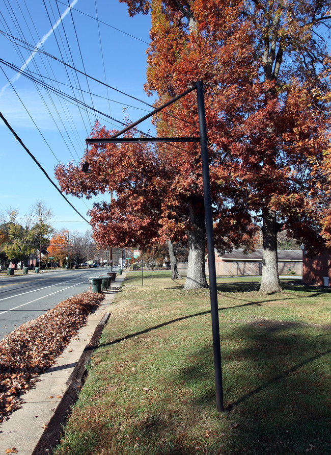 2304-2306 Spring Garden in Greensboro, NC - Building Photo - Building Photo