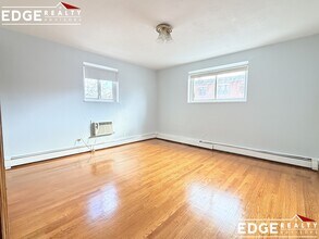 357 Faneuil St, Unit 11 in Boston, MA - Foto de edificio - Building Photo