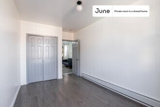 Room in Shared 4 bed/2 bath home in New York, NY - Building Photo - Building Photo