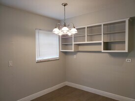 107 sw 9th st in Hallandale, FL - Building Photo