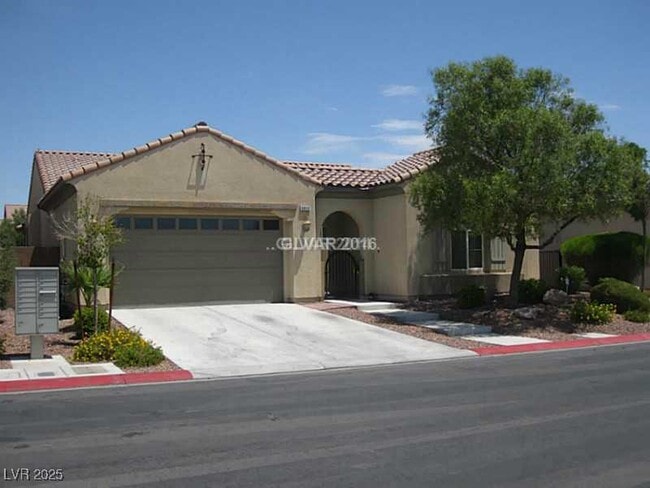 6932 Homing Pigeon Pl in North Las Vegas, NV - Foto de edificio - Building Photo