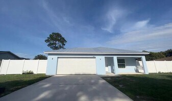 2426 13th Ave SW in Vero Beach, FL - Building Photo