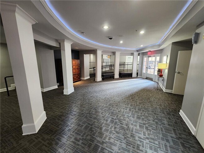 800 Peachtree St NE in Atlanta, GA - Building Photo - Building Photo