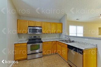 7101 Reynolds Crossing Dr in Reynoldsburg, OH - Building Photo - Building Photo