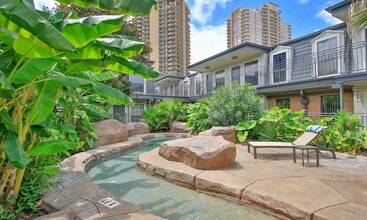 Galleria Oaks in Houston, TX - Foto de edificio - Building Photo