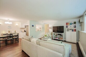 54 Jacqueline Rd in Waltham, MA - Building Photo - Building Photo
