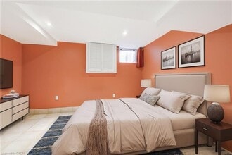 1470 Fisher Av in Burlington, ON - Building Photo - Building Photo