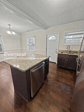 144 British Lake Dr in Greensboro, NC - Building Photo - Building Photo