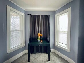 188 Wilson St, Unit 188-1 in Manchester, NH - Foto de edificio - Building Photo