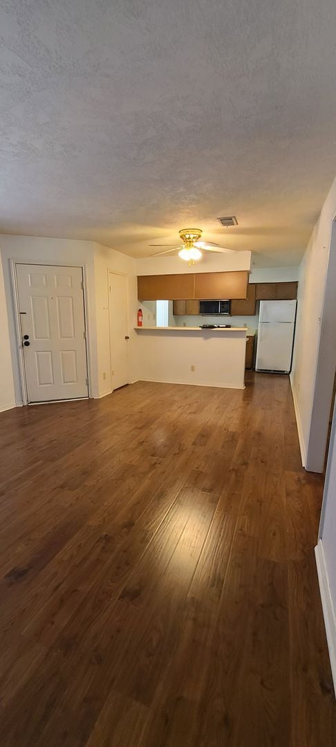 property at 2401 Sycamore Ave