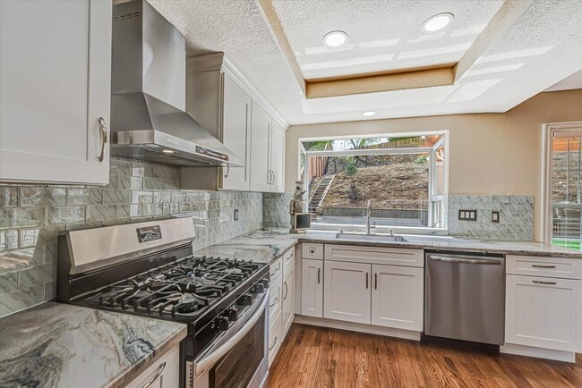 property at 3978 Country Vista Ct