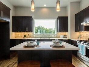 864 Wakefield Dr in Houston, TX - Building Photo - Building Photo