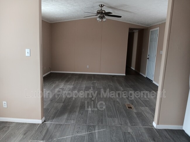 41 Virginia Ave in Byhalia, MS - Building Photo - Building Photo