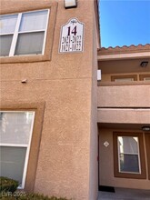 1150 N Buffalo Dr in Las Vegas, NV - Building Photo - Building Photo