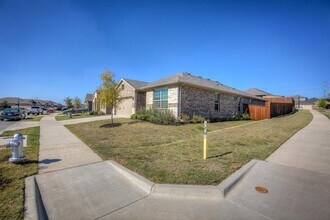 232 Lunayena Rd in Rhome, TX - Building Photo - Building Photo