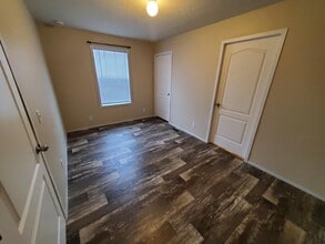 8 Parakeet Hill Dr in Orion Township, MI - Building Photo - Building Photo