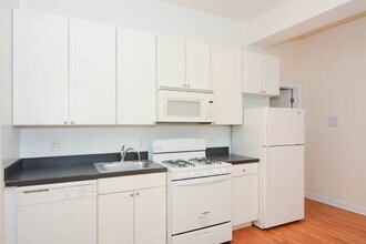 4715 N Sheridan Rd in Chicago, IL - Building Photo - Building Photo