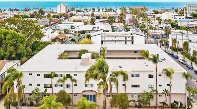 2002 4th St, Unit 208 in Santa Monica, CA - Foto de edificio - Building Photo