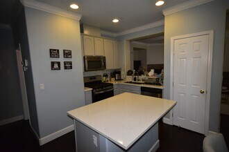 1030 Sierra View Cir in Lincoln, CA - Building Photo - Building Photo