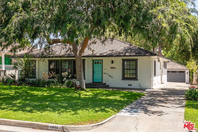 property at 1900 Sycamore Dr