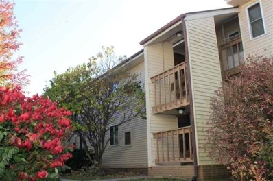 Monterey Court Condominiums in Iowa City, IA - Building Photo