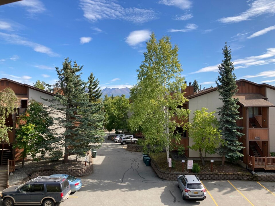 7210 Huntsmen Cir in Anchorage, AK - Building Photo