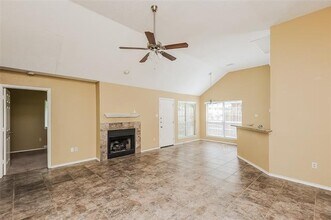 1825 Wild Willow Trail in Fort Worth, TX - Building Photo - Building Photo