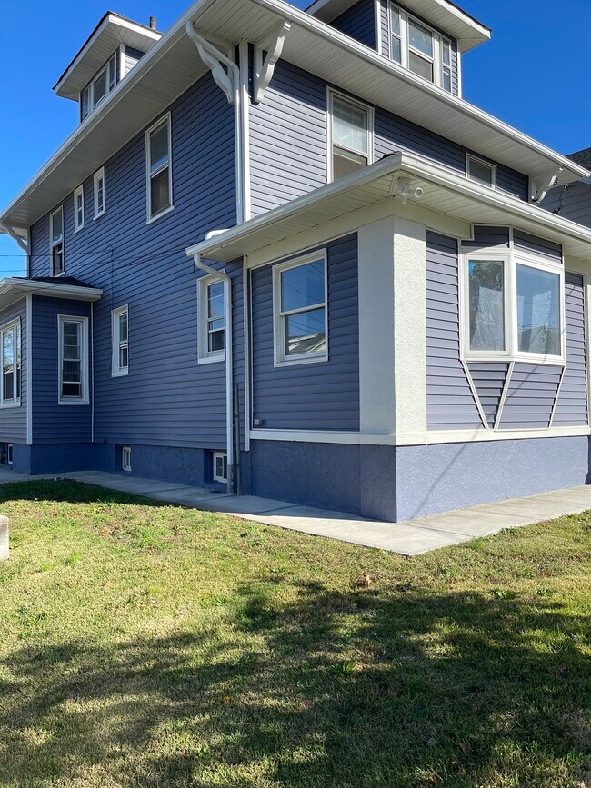 63 Hollywood Ave Rentals in Hillside, NJ