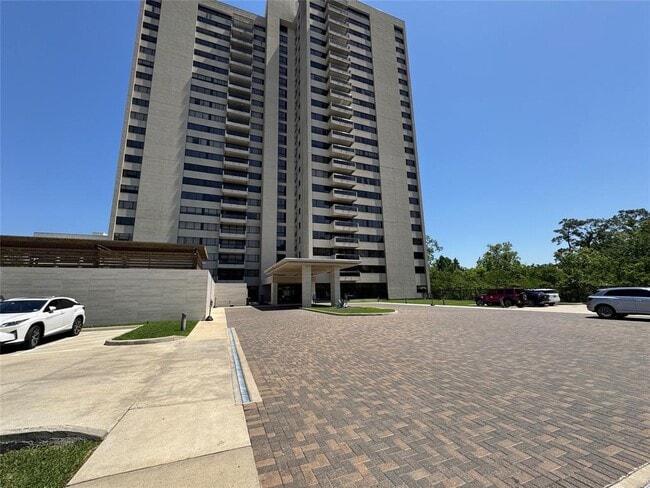 property at 49 Briar Hollow Ln