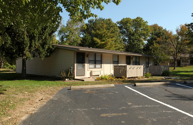 Princeton Court in Evansville, IN - Foto de edificio - Primary Photo