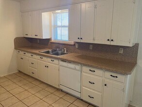 3205 Darby Ln in Denton, TX - Building Photo - Building Photo