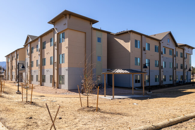 Silver Key Apartments in Colorado Springs, CO - Building Photo - Building Photo