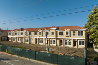 15447 Pomona Rincon Rd in Chino Hills, CA - Building Photo - Building Photo