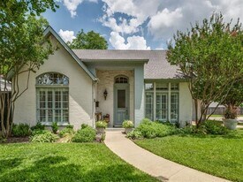 6702 Oriole Dr in Dallas, TX - Building Photo