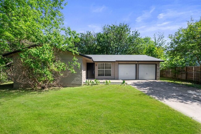 property at 2311 Peppertree Ct