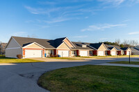 Perry Creek Townhomes - Midland, MI photo'